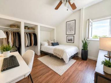 Main picture of 1380 W 30th St