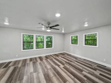 Main picture of 24 Hampstead Ln