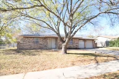 Main picture of 2409 Tudor Dr