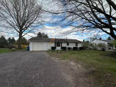 Main picture of 1075 N 100 E