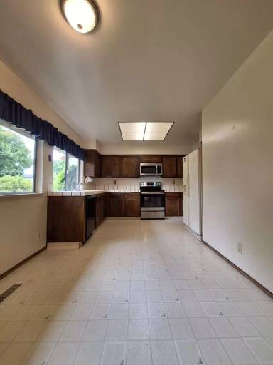 Main picture of 679 Timberpine Ave