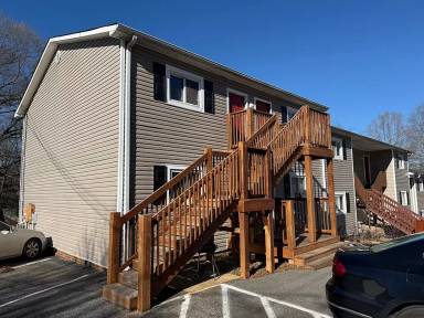 Main picture of 1326 N Frye Ave