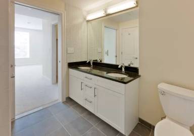 Main picture of 7 Cameron Ave