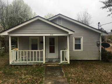 Main picture of 340 E Jackson St