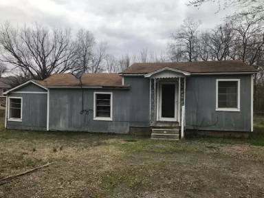 Main picture of 106 Howard St