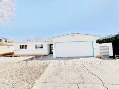 Main picture of 1208 Alcazar St NE