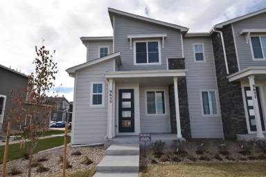 Main picture of 9635 Walden St