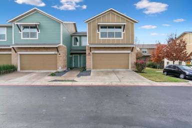 Main picture of Bridge at Southpark Landing Apartments