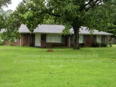 Main picture of 2716 Ashlawn Dr
