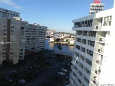 Main picture of Imperial Towers North