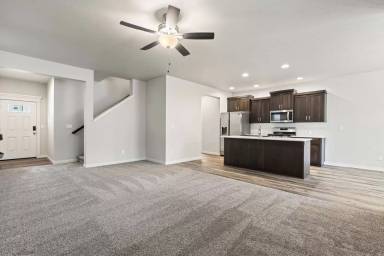 Main picture of 3090 N Lochness Ave