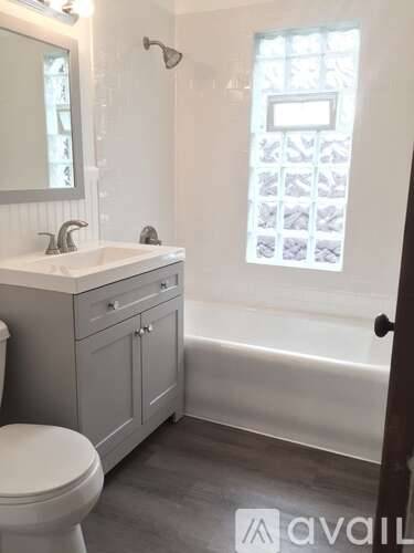 Main picture of 2906 Charles St