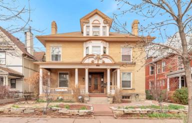 Main picture of 1249 York St