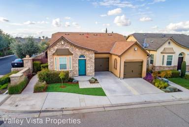 Main picture of 3765 Richmond Ave