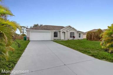 Main picture of 622 NW 27th St