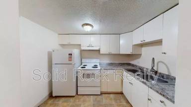 Main picture of 1411 S Corona Ave