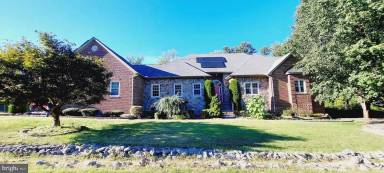 Main picture of 9008 Doris Dr