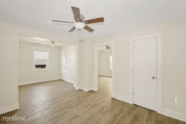 Main picture of 4126 N Drake Ave