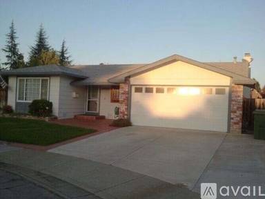 Main picture of 34232 Torrington Pl