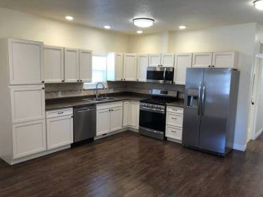 Main picture of 2502 Oakland Ave