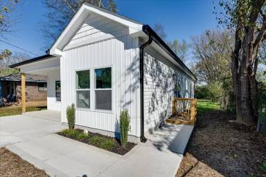 Main picture of 1821 Olive St