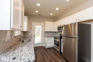 Main picture of 1263 Shades Ter