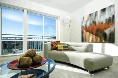 Main picture of MetroPointe