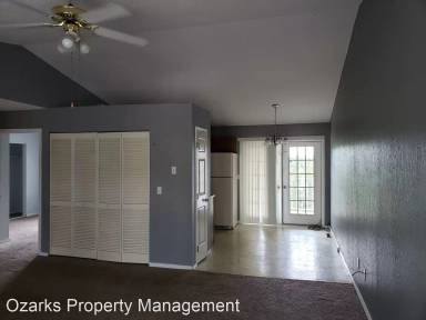 Main picture of 401 Red Maple