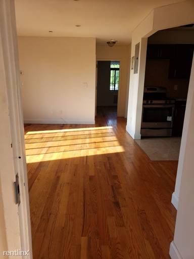 Main picture of 4011 Bronxwood Ave