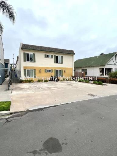 Main picture of 4545 Campus Ave