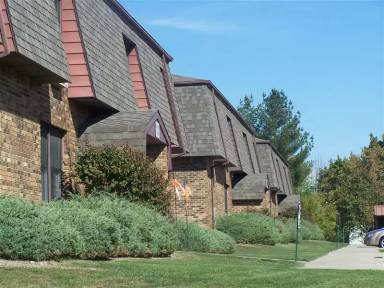 Main picture of Carriage Place Apartments