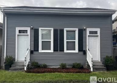 Main picture of 3917 Coliseum St