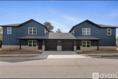 Main picture of 1452 E Park Pl