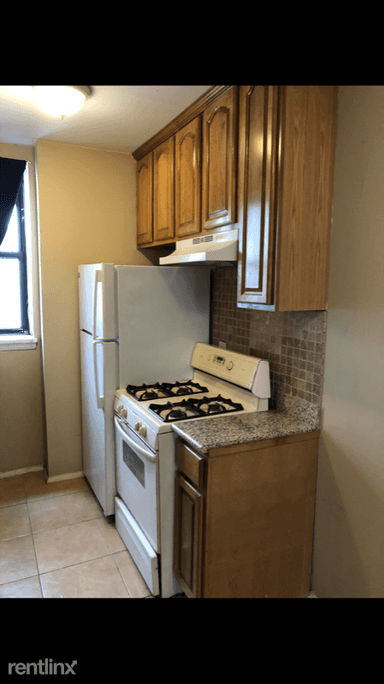 Main picture of 660 4th Ave