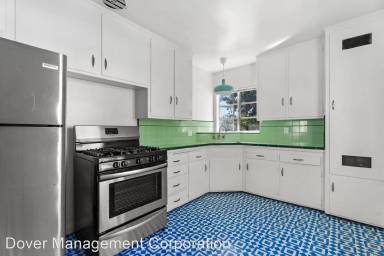 Main picture of 268 E Providencia Ave