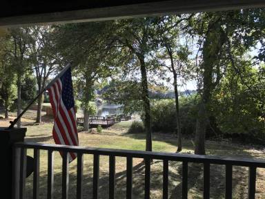 Main picture of 7500 Woods Ln