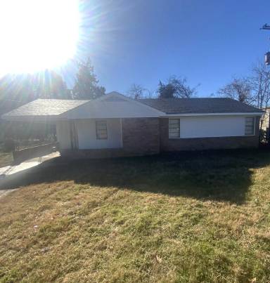 Main picture of 1863 Burnham Ave