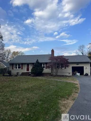 Main picture of 10616 Oak Pl