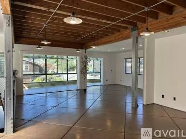 Main picture of 490 Western Dr