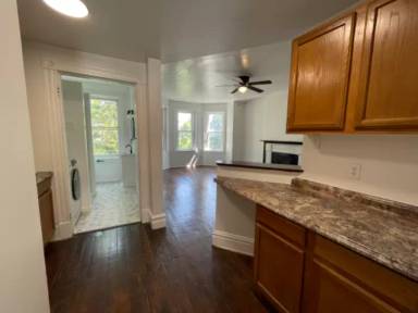 Main picture of 1615 W Grace St