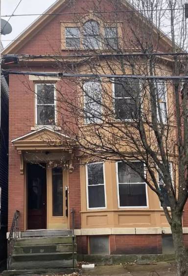 Main picture of 210 Myrtle Avenue - Rear