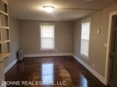 Main picture of 182 Massasoit St