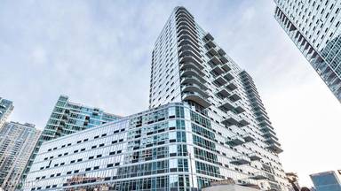 Main picture of 4610 Center Blvd Apartments