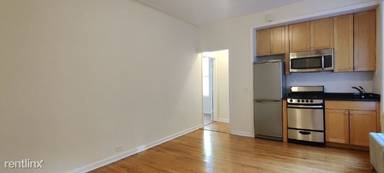 Main picture of 117 W 13th St