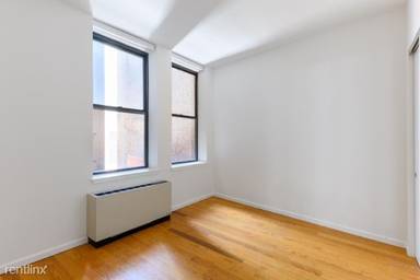 Main picture of 150 Nassau Street Apartments