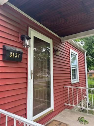 Main picture of 3137 S 2nd St