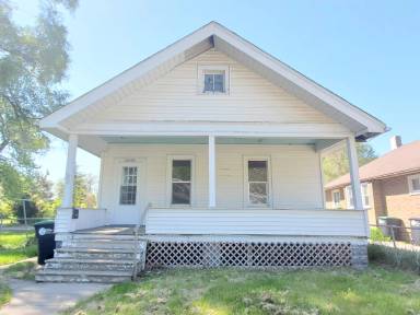 Main picture of 2589 Hartman Ave