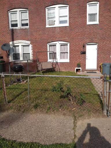 Main picture of 3905 Pascal Ave