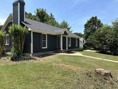 Main picture of 121 Winthrop Way