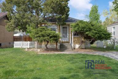 Main picture of 1526 S 3rd Ave